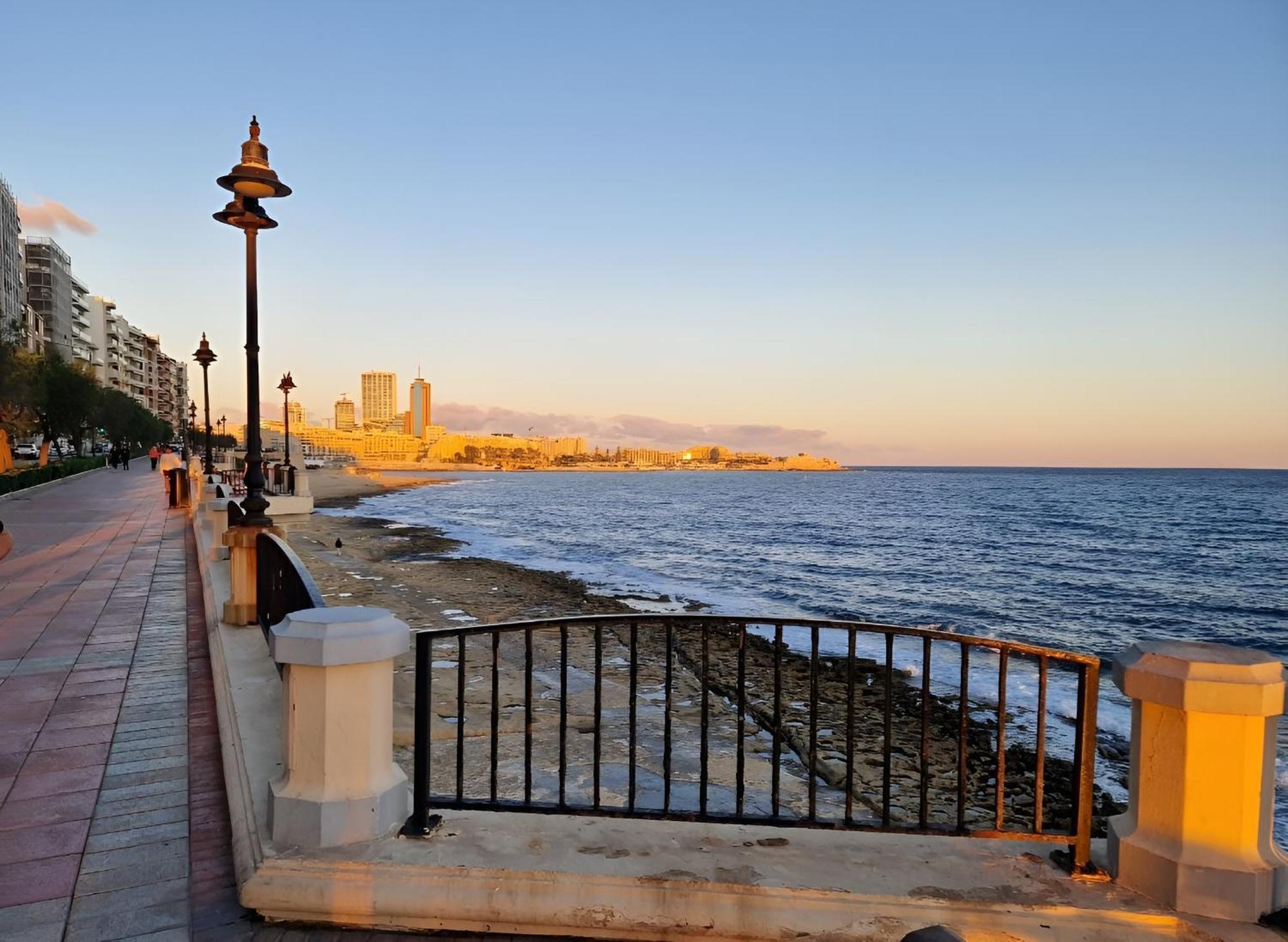 Sliema Cosy Penthouse With Bbqアパートメント エクステリア 写真