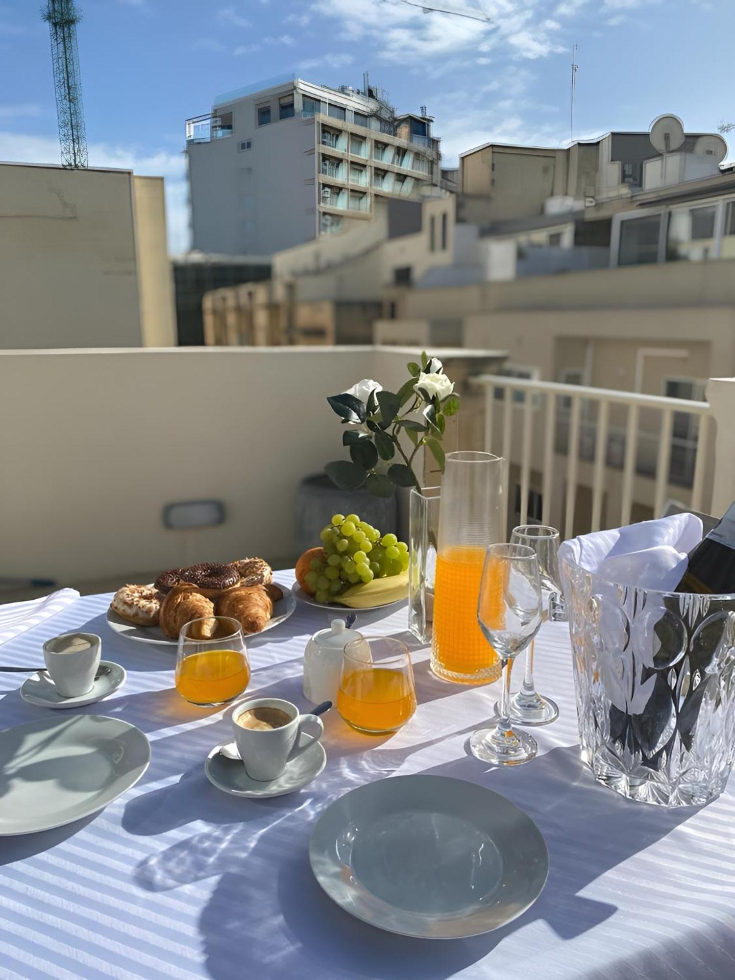 Sliema Cosy Penthouse With Bbqアパートメント エクステリア 写真